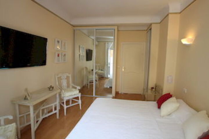 Room 58 of 200