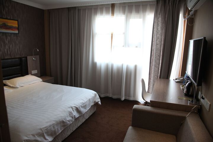 Room 31 of 90