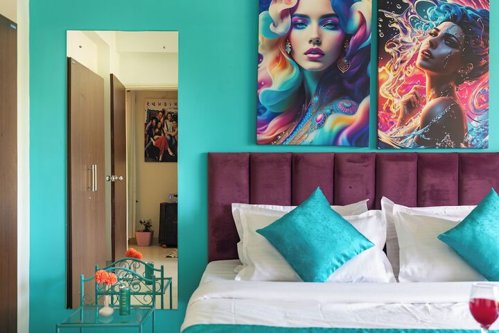 Room 32 of 682