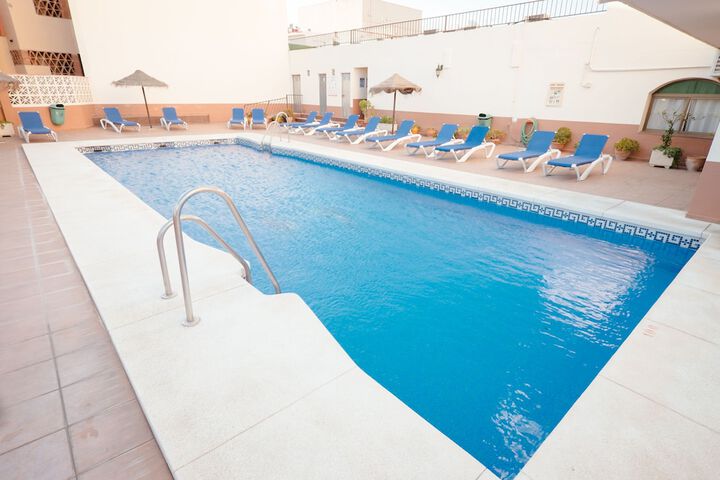 Pool 22 of 44