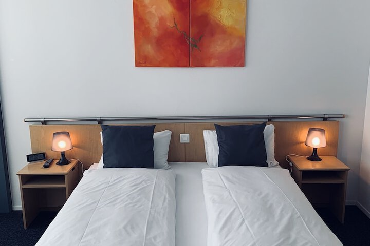 Room 15 of 39