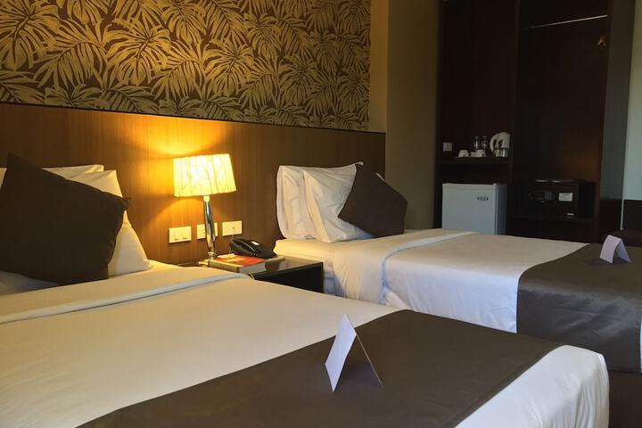 Room 5 of 23