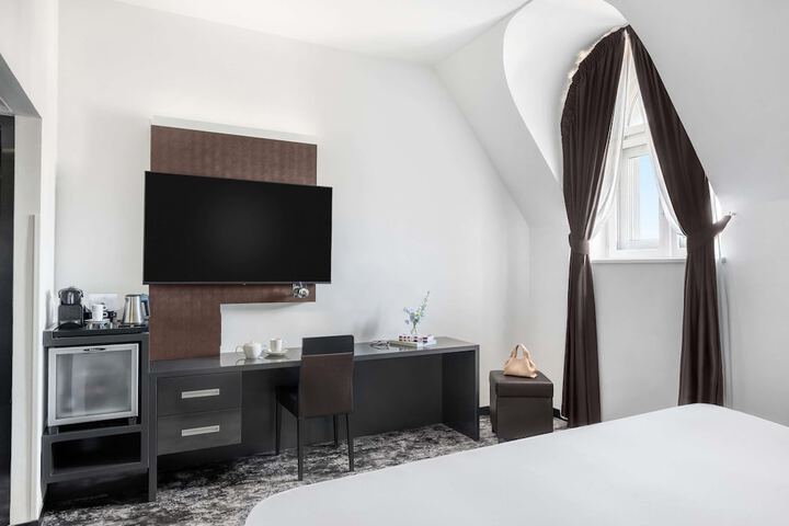 Room 35 of 101