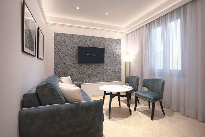 Room 18 of 31