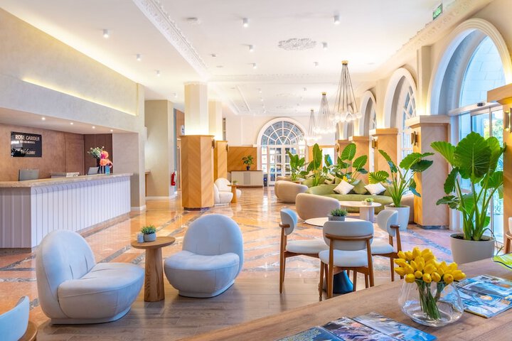 Hotel Interior 10 of 60