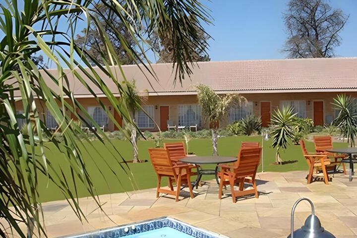 AVANT GARDE LODGE - Johannesburg 182a Outeniqua Ave. Kempton Park 1619