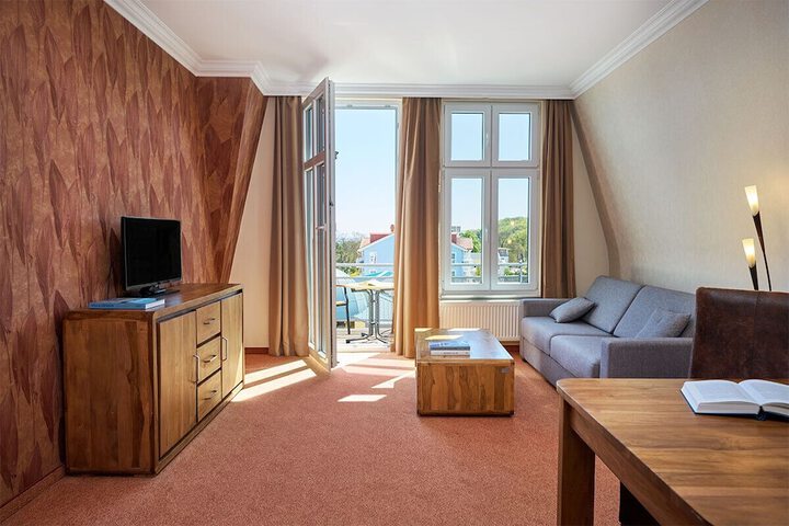 Room 5 of 50
