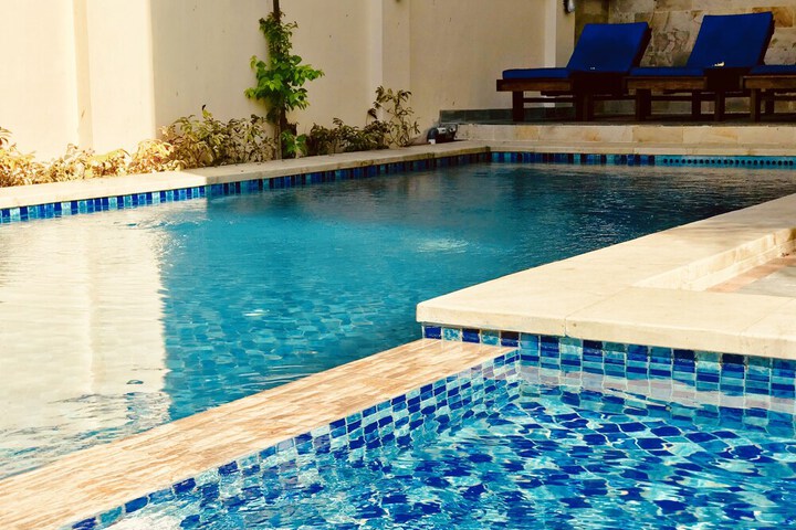 Pool 25 of 69