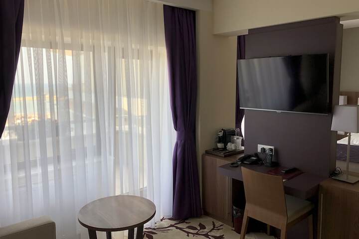 Room 8 of 49