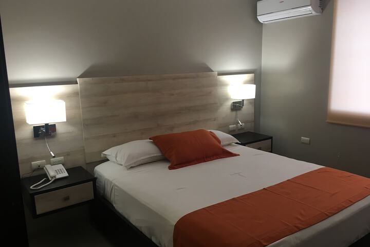Room 3 of 34