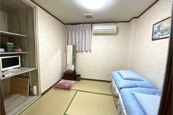 Room 11 of 54