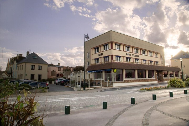 Hotel 65 of 67
