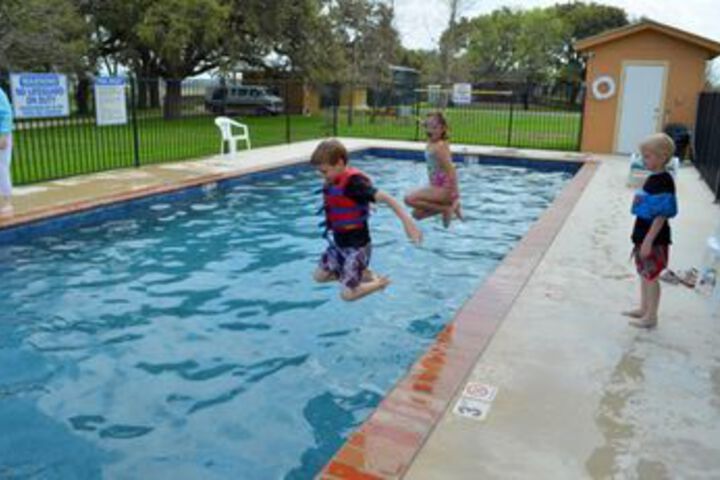 Pool 119 of 148