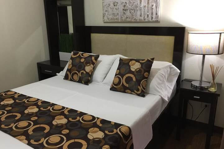 Room 4 of 52