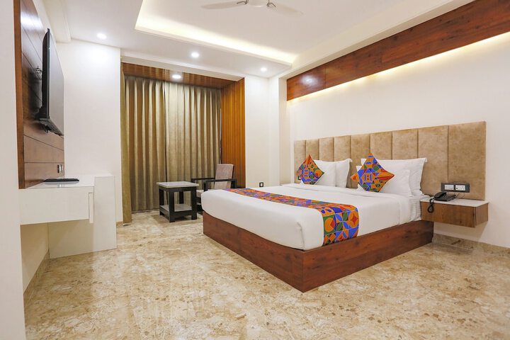 Room 15 of 31