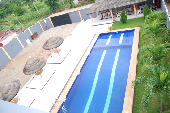 Pool 49 of 90