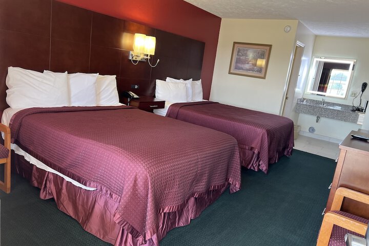 Room 14 of 28