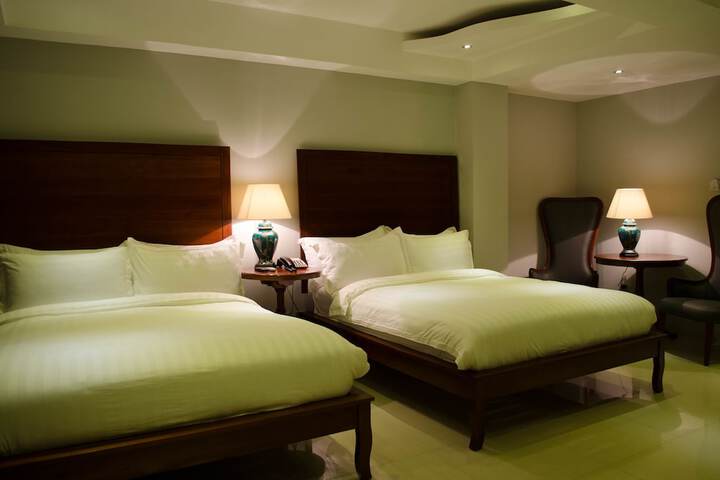 Room 13 of 39