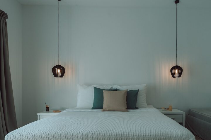 Room 19 of 102