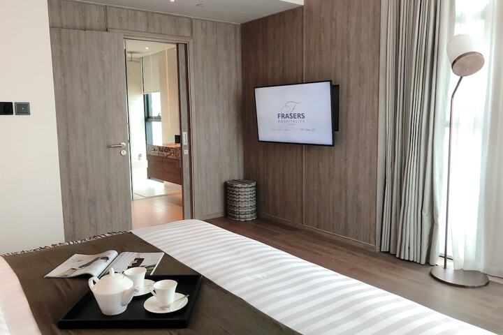 Room 18 of 93