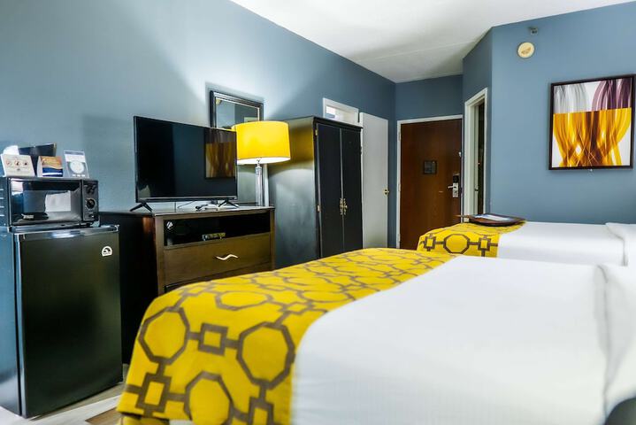 2 Queen Beds (22 of 35)