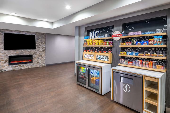 Snack bar