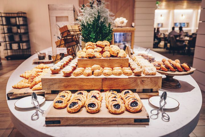 Breakfast buffet