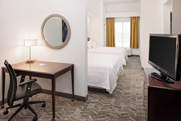 Room 8 of 25