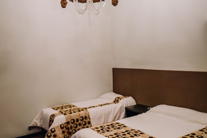Room 17 of 91