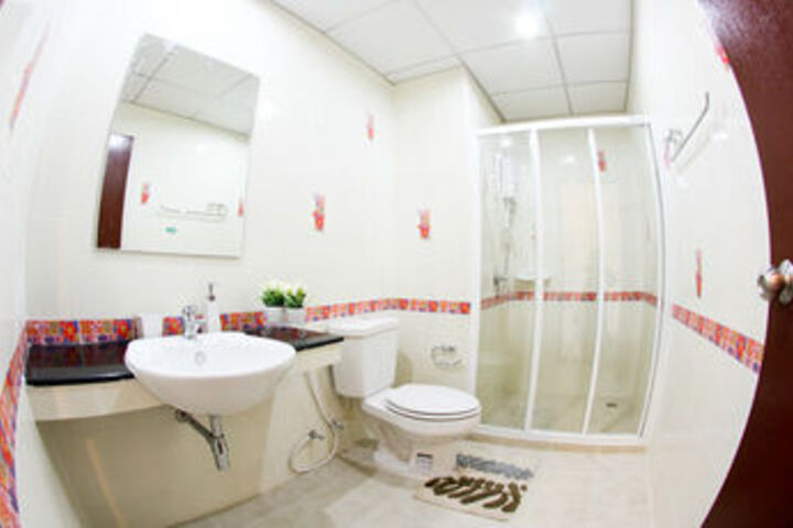 Room 3 of 18