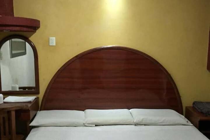 Room 14 of 19