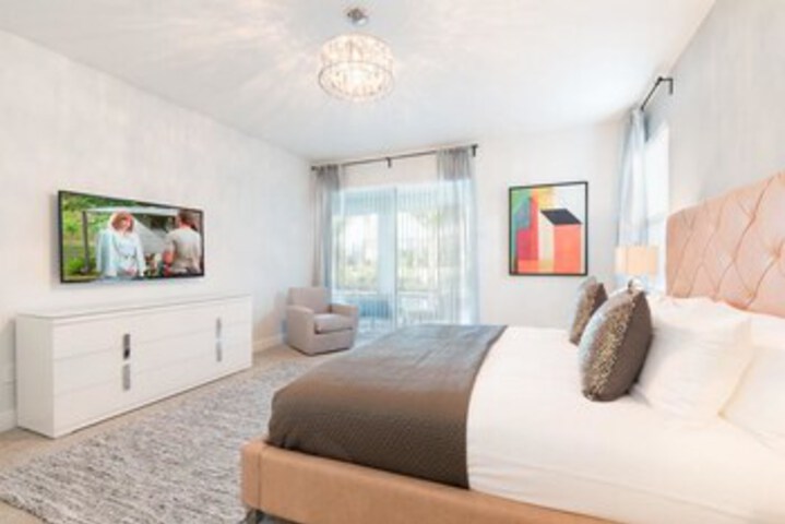 Room 33 of 41