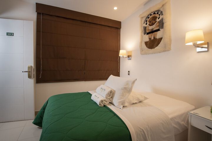 Room 20 of 93