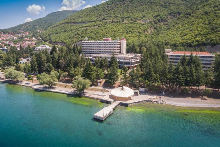 Hotel Tourist - Metropol Lake Resort