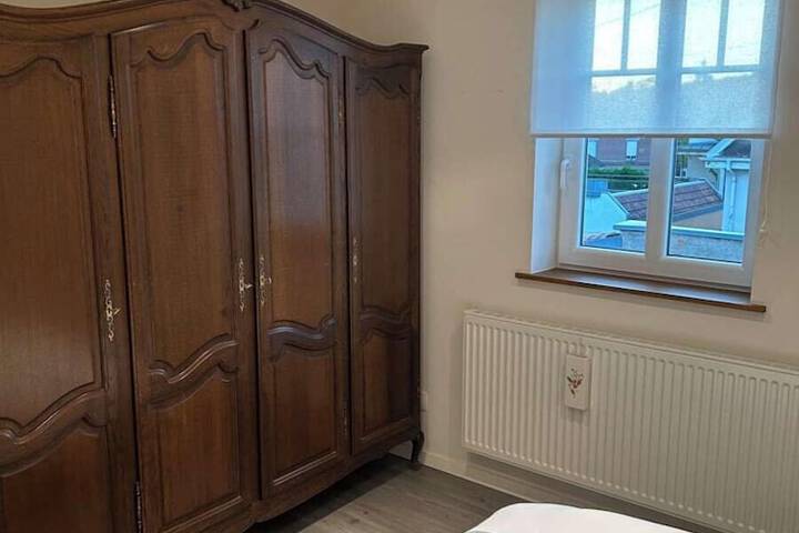 Room 16 of 27