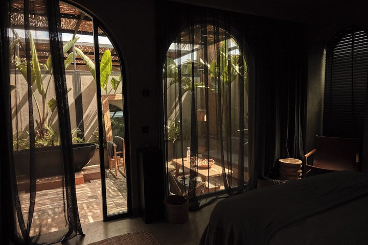 Room 22 of 108