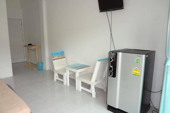 Photo 3
