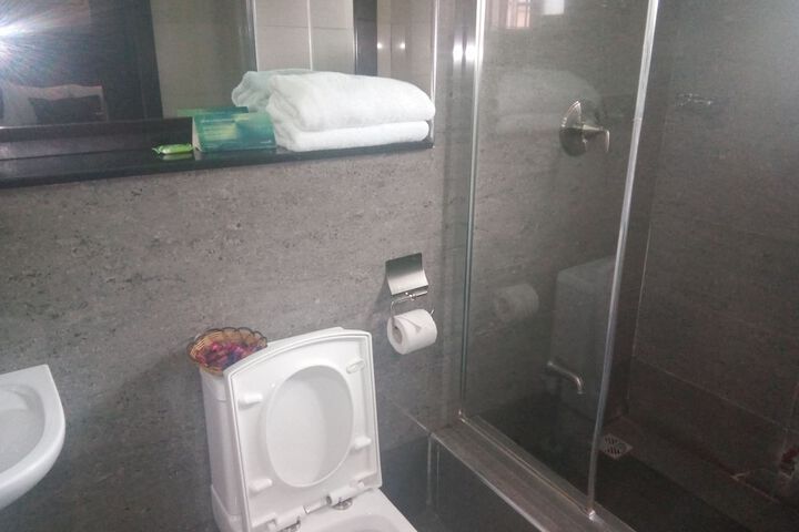 Room 19 of 29