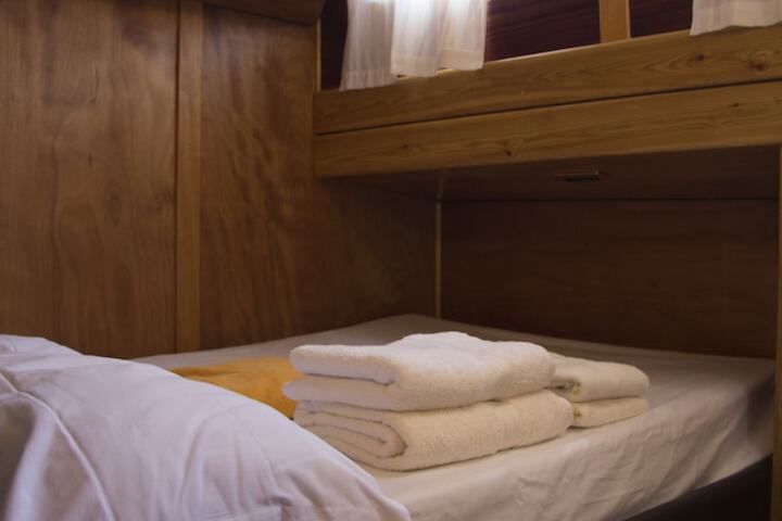 Room 6 of 22
