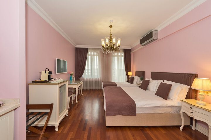 Room 14 of 48