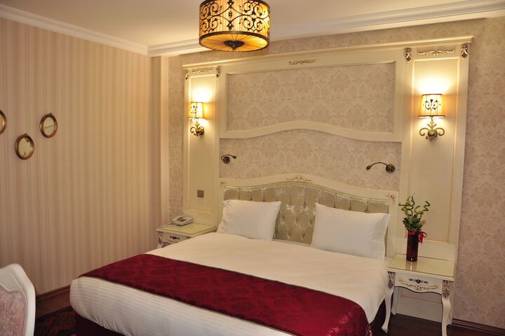 Room 3 of 53