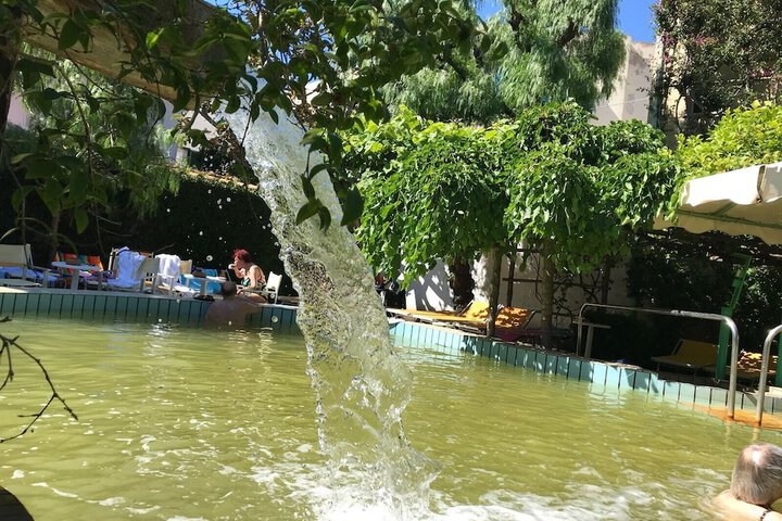 Pool 17 of 29