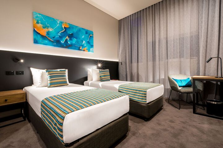 Room 7 of 34