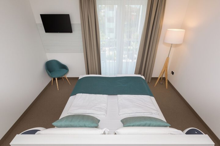 Room 12 of 59