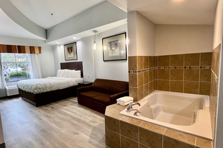 Jetted tub