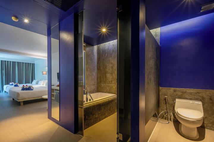 Room 54 of 125