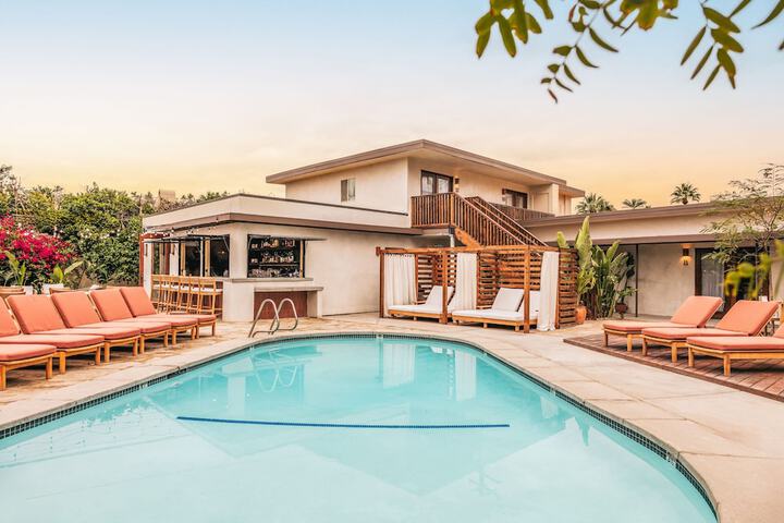 Pool 17 of 23
