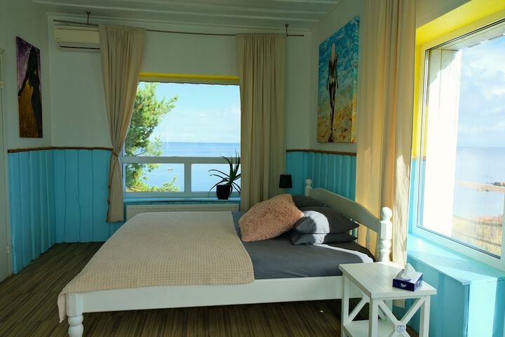 Room 19 of 35