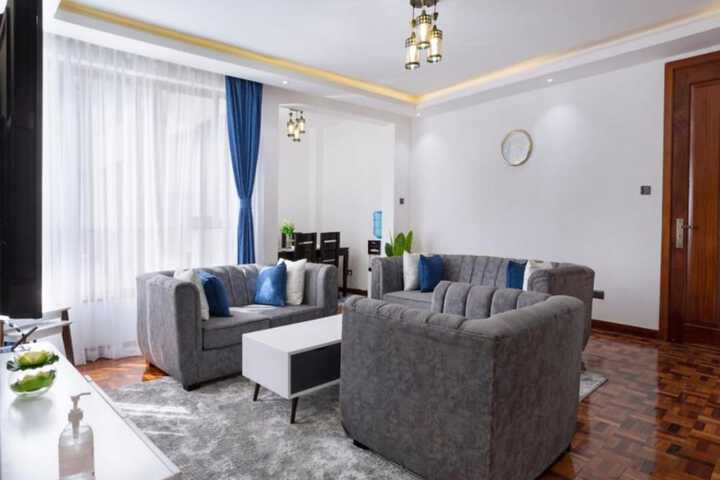 Room 7 of 10