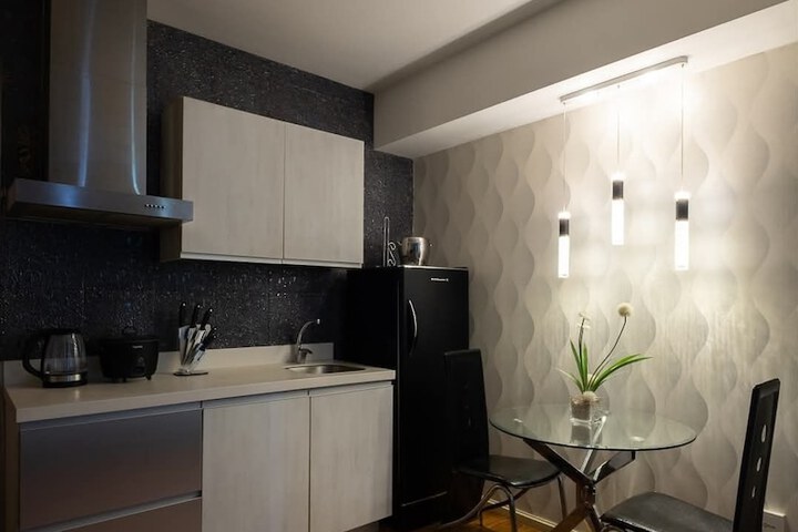Room 3 of 37